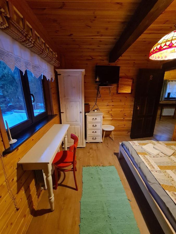 Chata Starych Znajomych Sanok Bagian luar foto