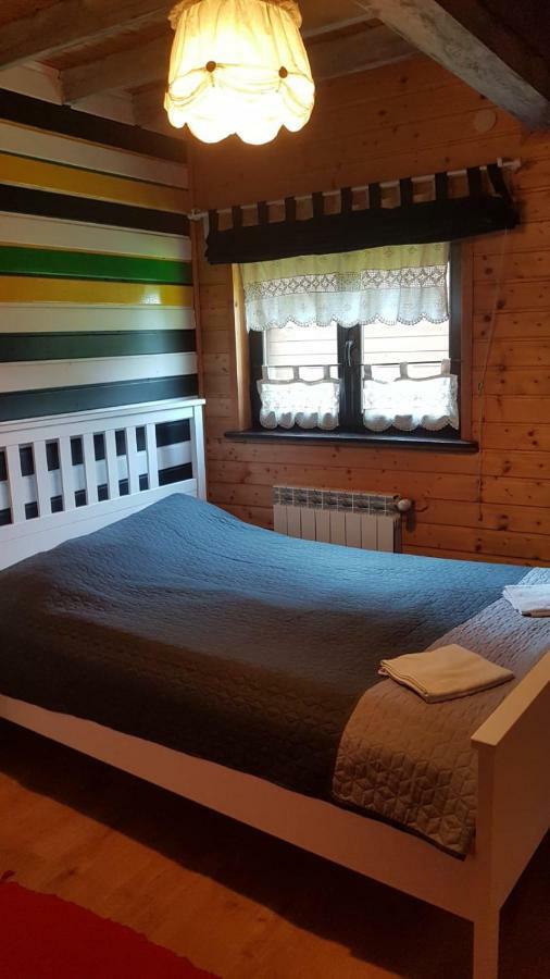 Chata Starych Znajomych Sanok Bagian luar foto