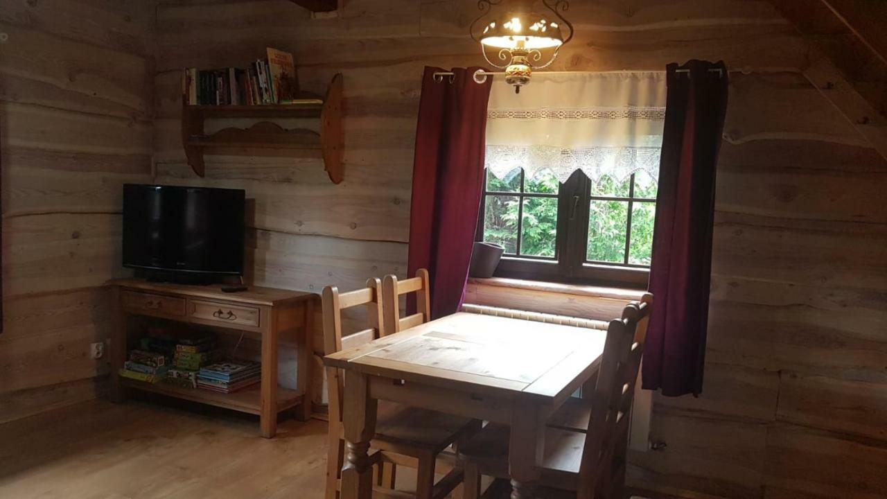 Chata Starych Znajomych Sanok Bagian luar foto